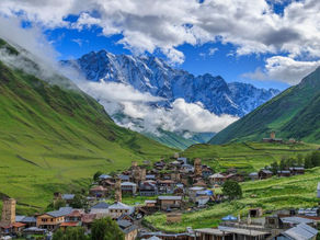Shopping in Georgia: Best Markets, Malls & Local Souvenirs