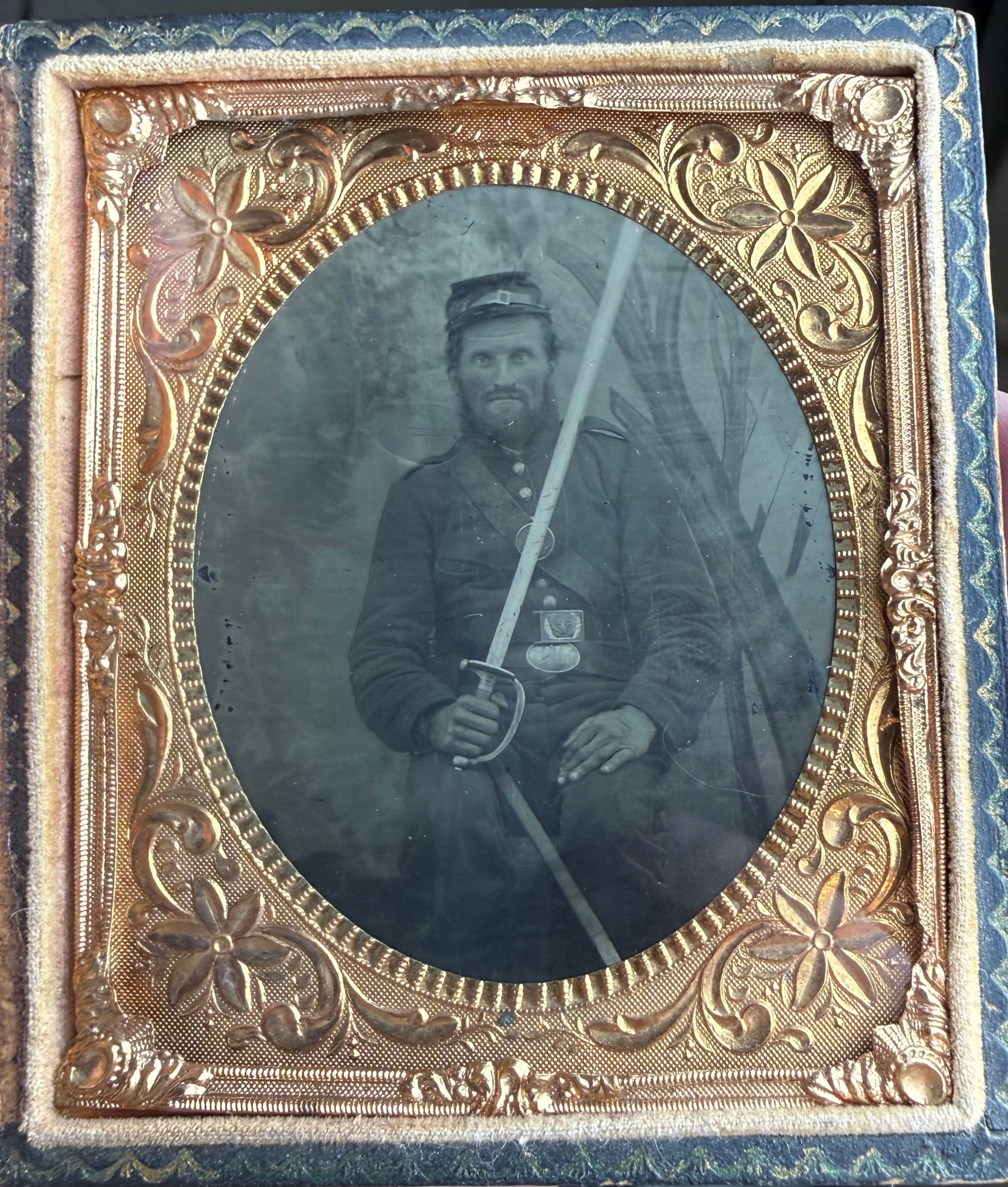 Civil War 1/6 Tintype of a 2 Belt Buckled Federal Union Soldier