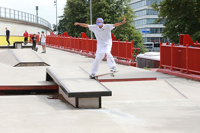 0X2A2009.JPG