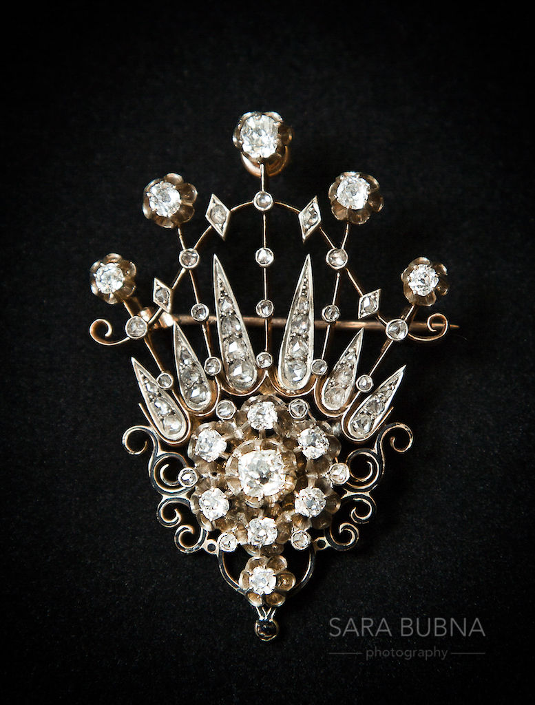 Schmuck, Fotografie, Schmuckfotografie, Produktfotografie, Ring, Schmuckstück, Antiquitäten, SARA BUBNA photography, Fotografin, zertifiziert, QAP, Brosche, Gold, Diamanten, Salzburg, Leopoldskron