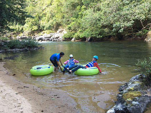 River-tubing-and-jungle-hike-Belize