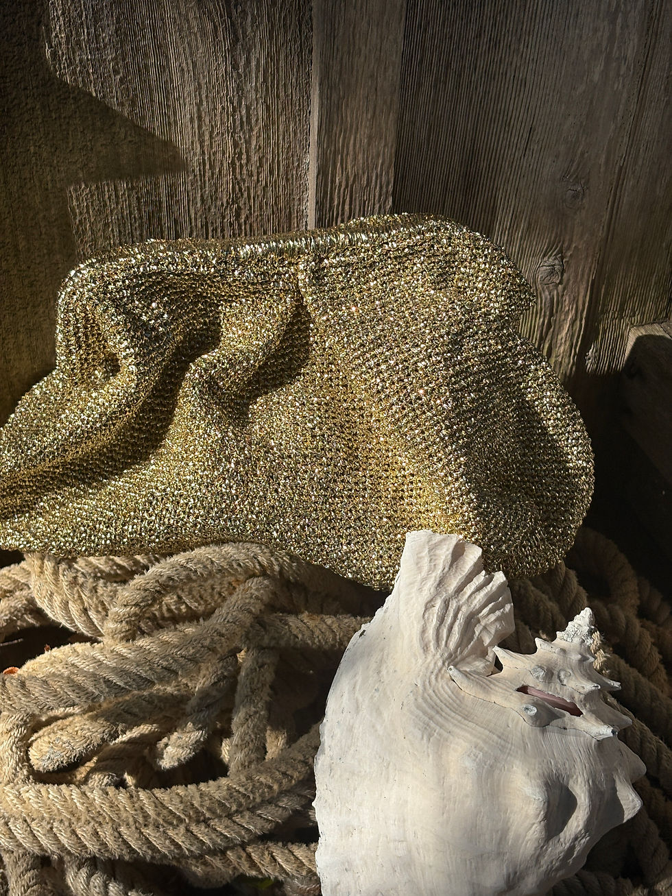 Thumbnail: Susie Clutch