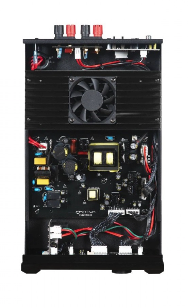 inside the EMOTIVA BASX A2M STEREO AMPLIFIER
