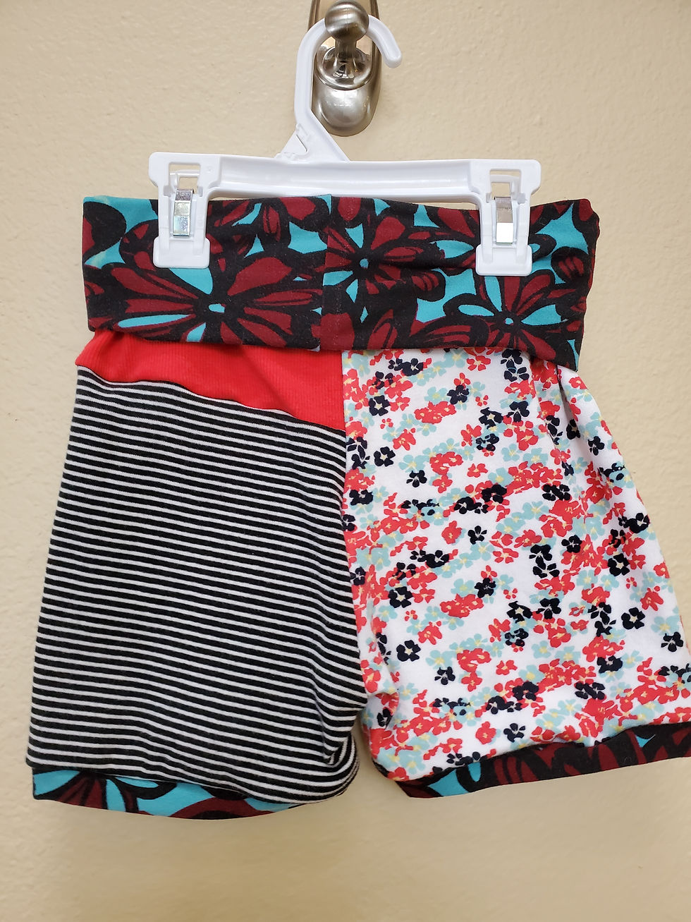 Thumbnail: Red Floral 8