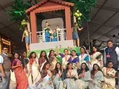 റിപ്പബ്ലിക് ദിന പരേഡ്: രാഷ്ട്രപതിക്ക് മുന്നിൽ മോഹിനിയാട്ടവുമായി മലയാളി നർത്തകിമാർ