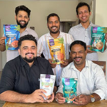 നാടൻ ഫ്ലേവറുകളുമായി വിജയം ഹാബിറ്റാക്കിയ 'സൗത്ത്സൈഡ് ഹാബിറ്റ്സ്'