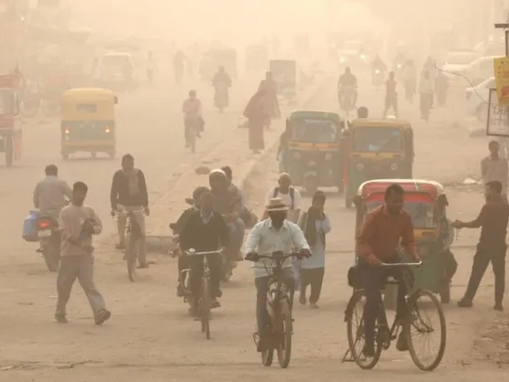 മൂടിക്കെട്ടിയ അന്തരീക്ഷം; വിറ്റാമിൻ ഡി അഭാവം പരിഹരിക്കാൻ സപ്ലിമെന്റ് എടുക്കണമെന്ന് ഡോക്ടർമാർ