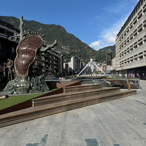 What to do in Andorra, where to stay and eat. Co robić w Andorze, gdzie spać i zjeść.