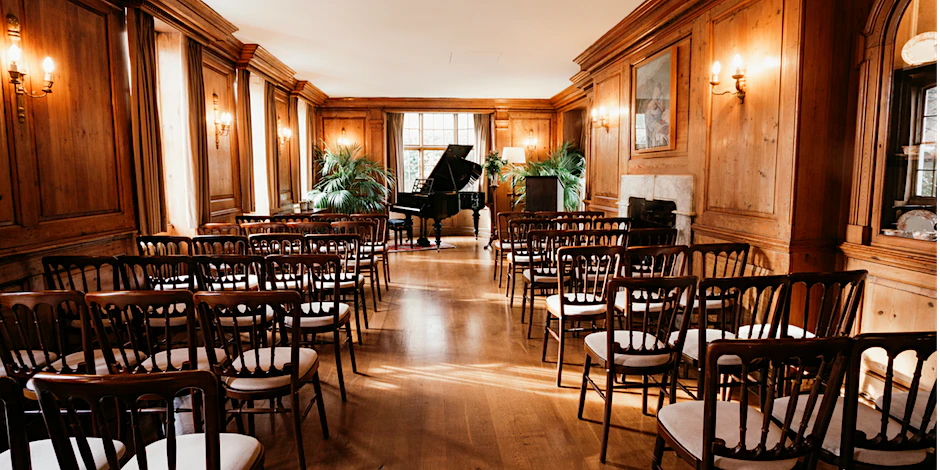 Christmas Carols at Burgh House