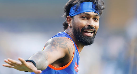 Hardik Pandya practicing in MI Jersey