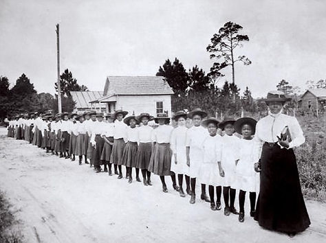 bethuneatschool.jpg