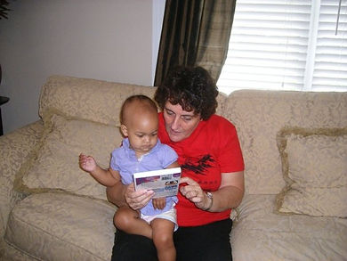 reading to mya 2009.jpg