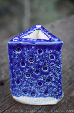Blue with inset dots