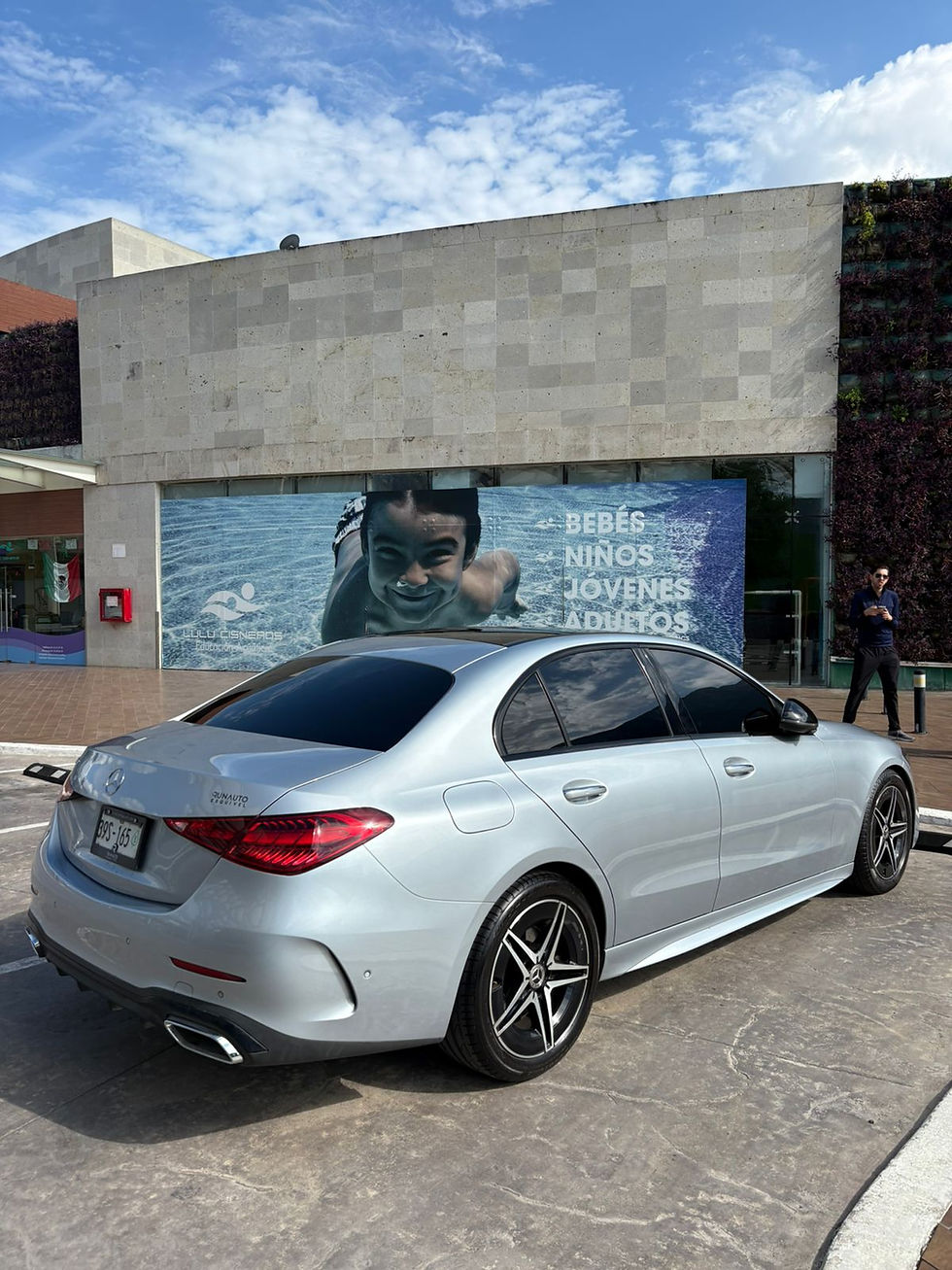 Miniatura: Mercedes Benz C200 2023