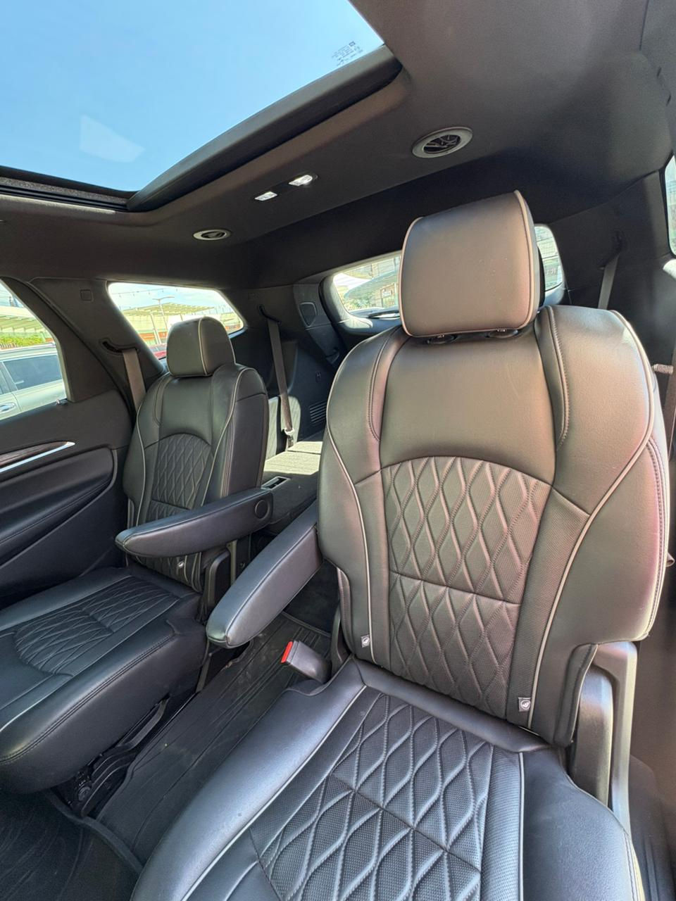 Miniatura: Buick Enclave Avenir 2022