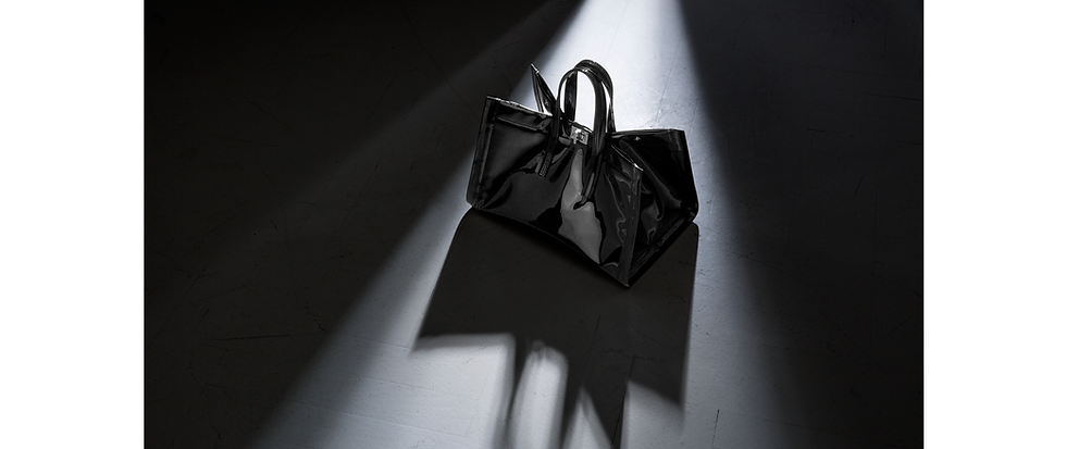 Blk Tote Banner.png
