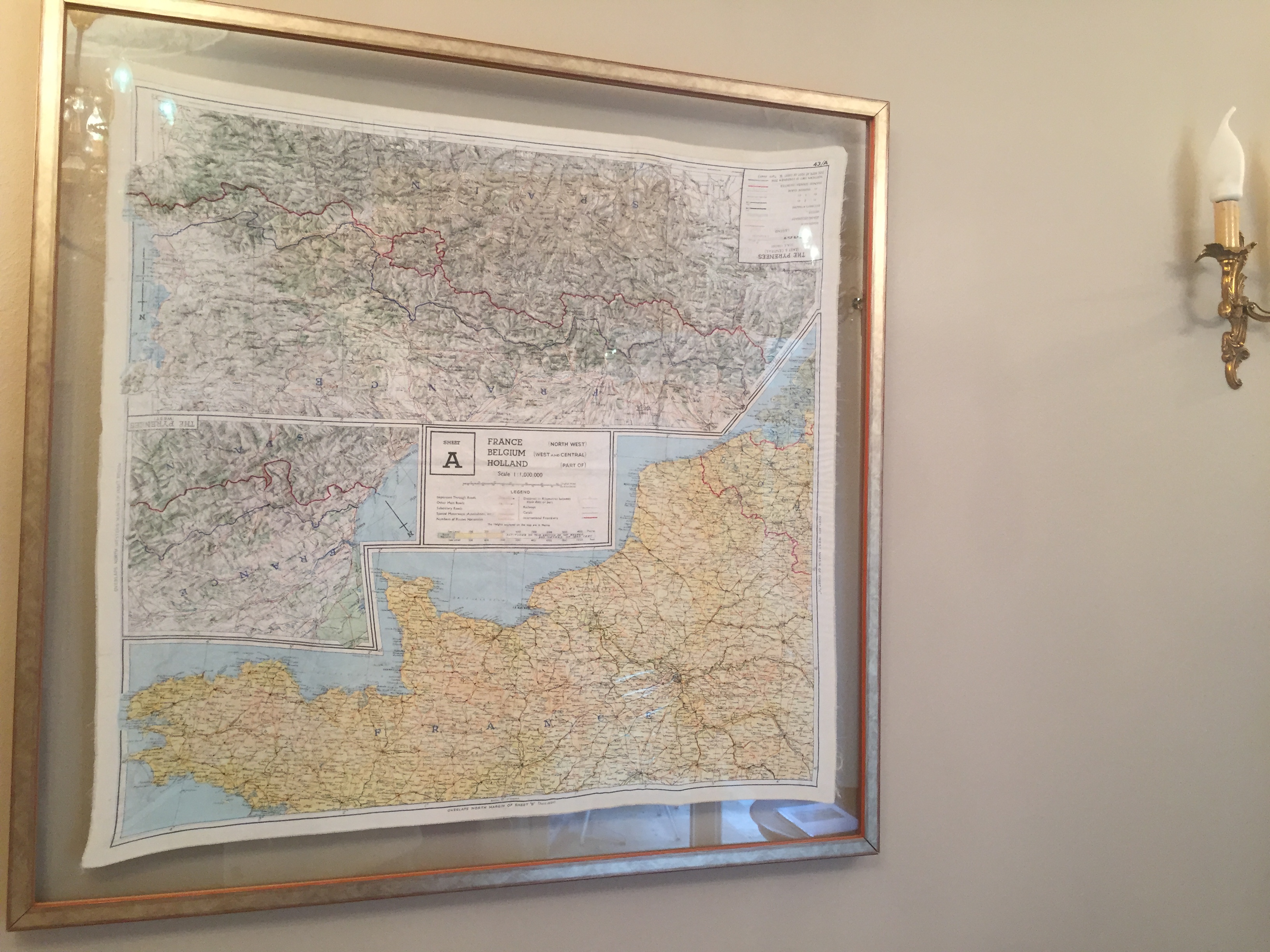 Carte d'évasion en soie