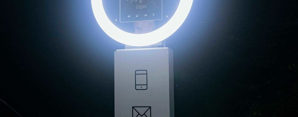 Wedding photo booth, photo booth rental, and photobooth for corporate events in Delaware, New Jersey and Philadelphia.