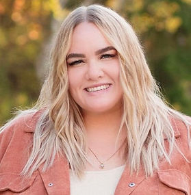 Kajay Niebrugge, LCSW (She/her)
