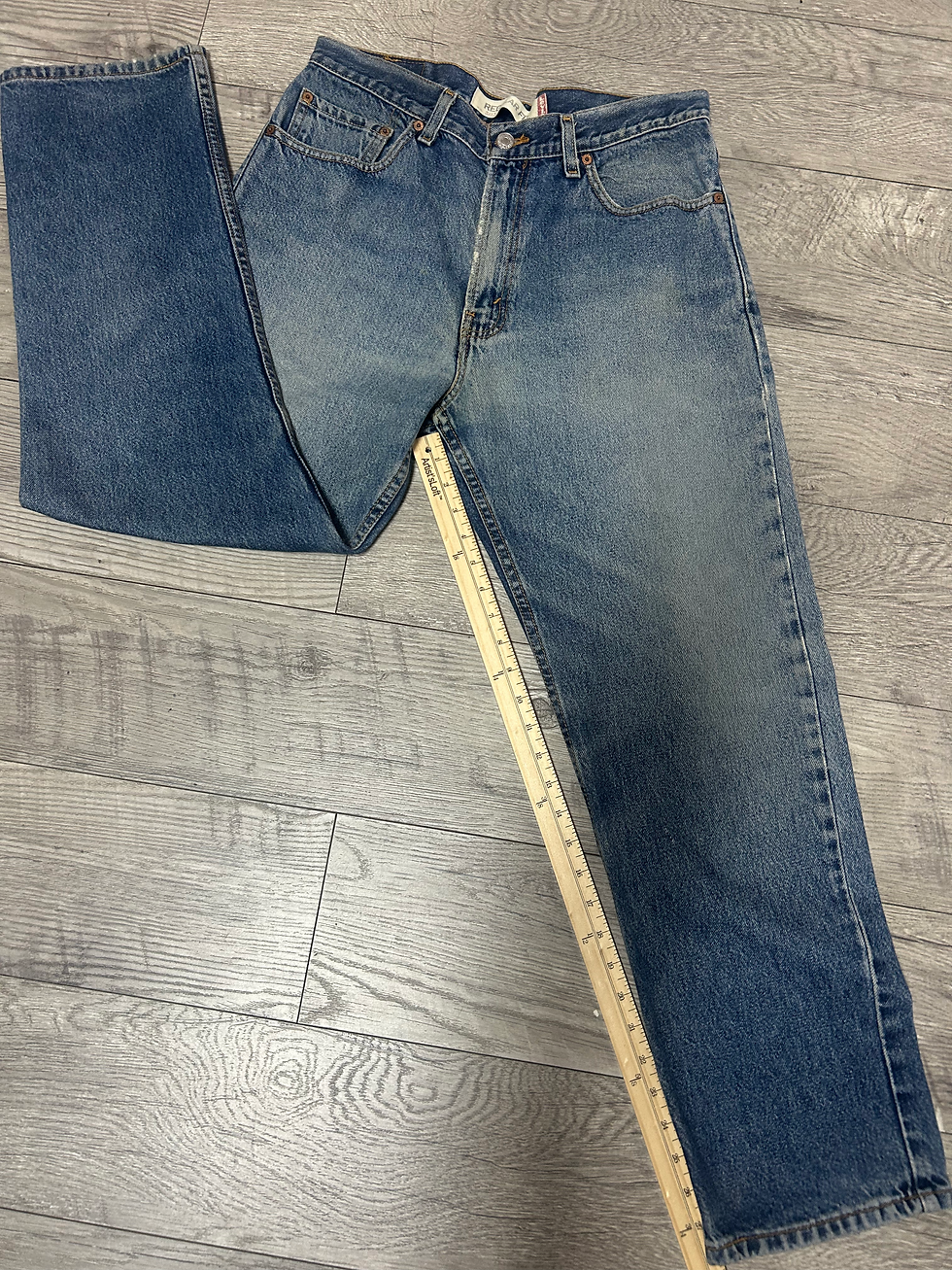 Thumbnail: Levi's Light Wash Jeans