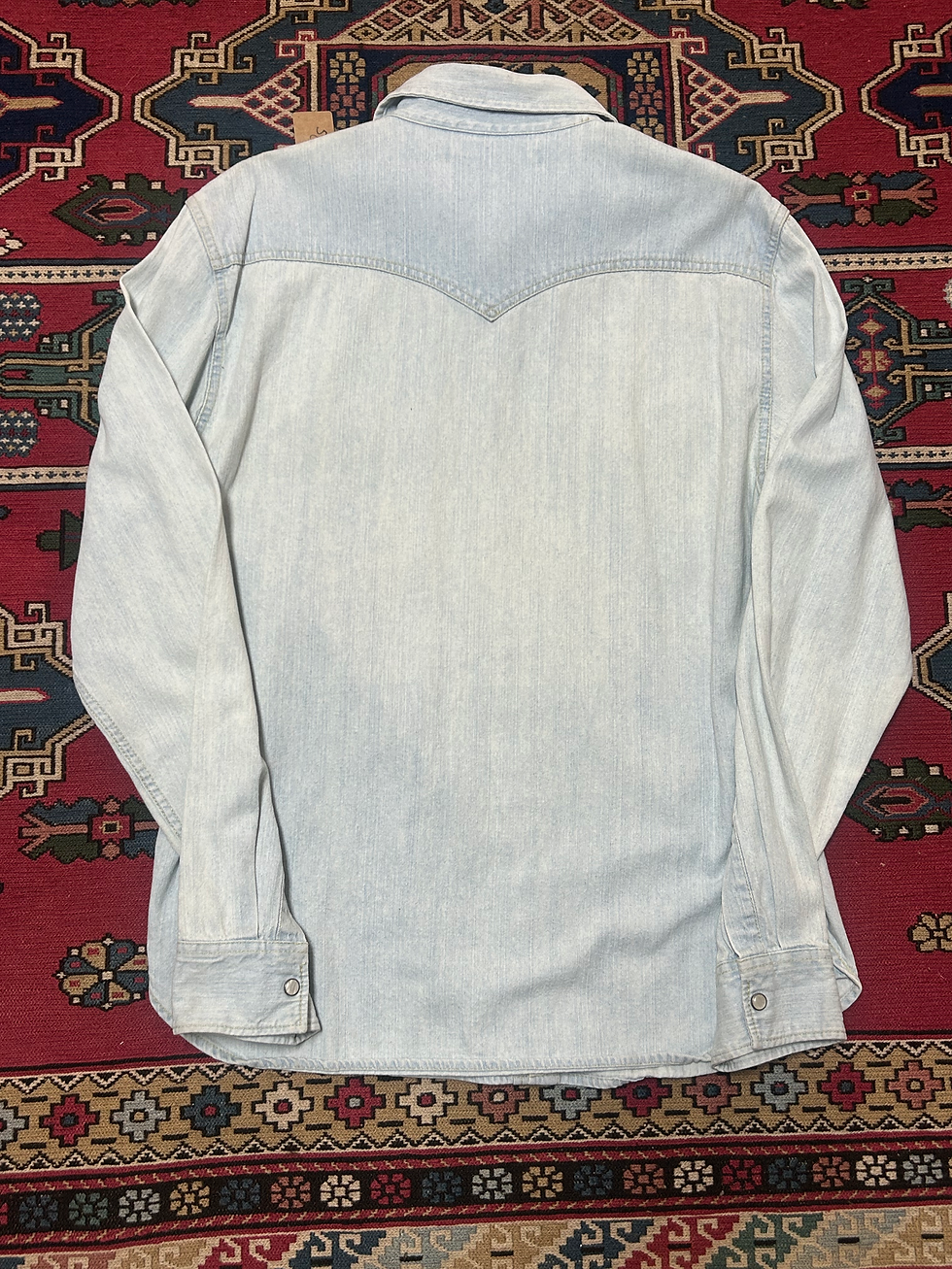 Thumbnail: Levi's Button Up Light Blue Medium