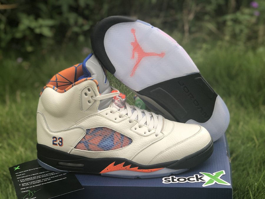 Thumbnail: Air Jordan 5 Retro