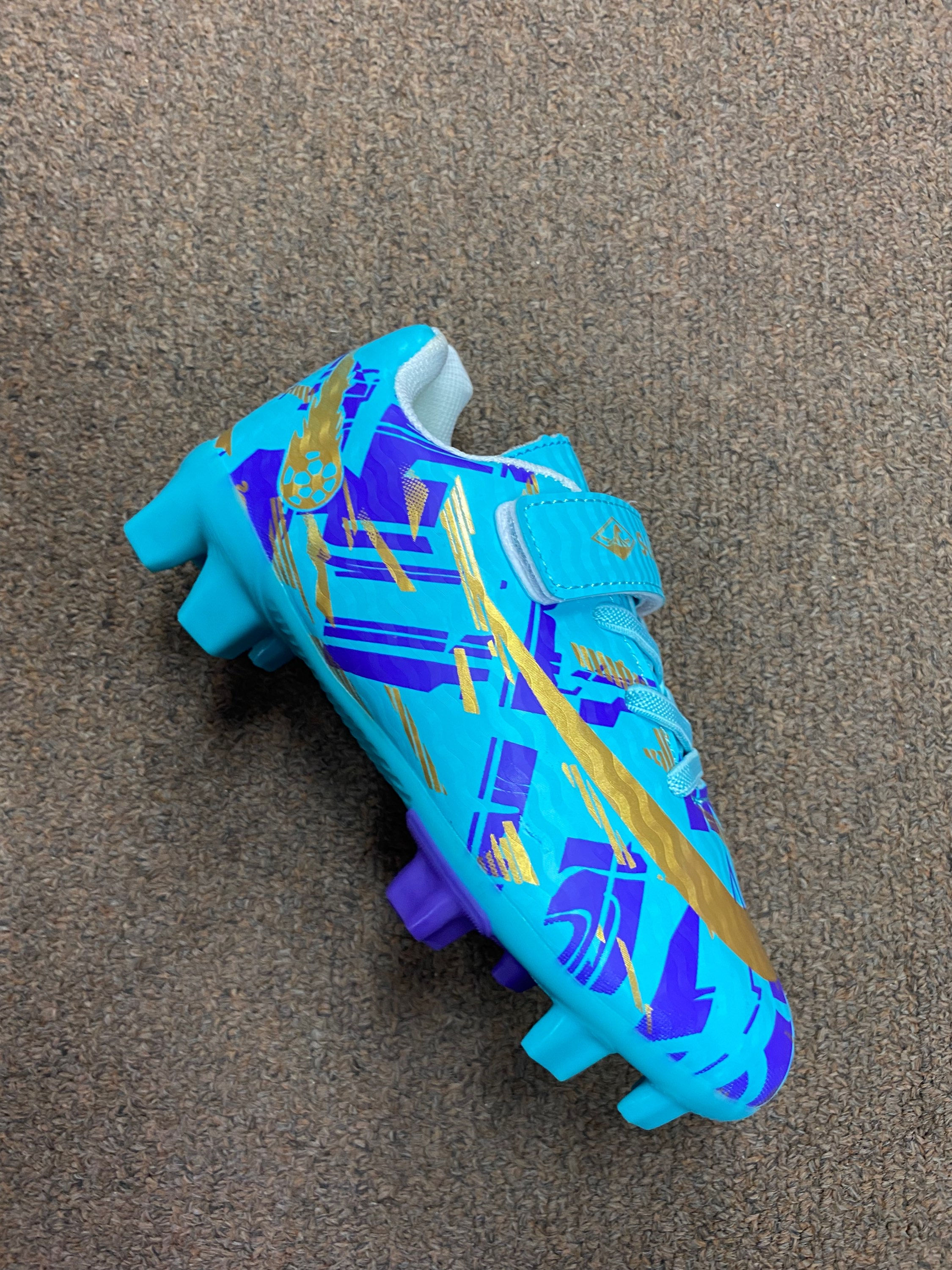 Soccer shoes kids and juniors