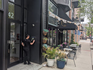 How to Find The Confidence Bar at 1142 W. Madison, Suite 306, Chicago