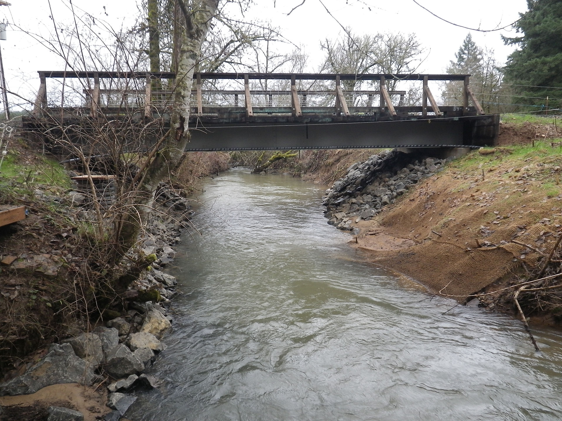 Installing the new bridge