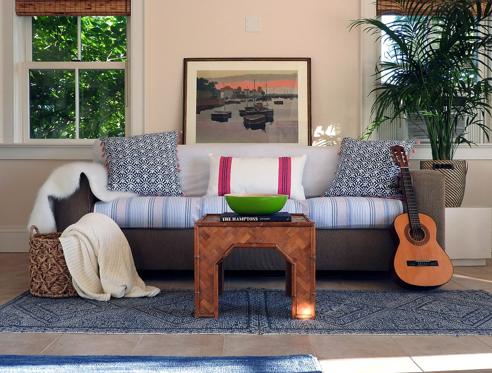 HOW TO STYLE AN UGLY COUCH