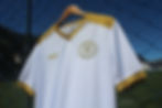 Terceira camisa da temporada 2025 é uma homenagem aos 110 anos do clube (Foto: Gladstone Lucas/Serrano FC)