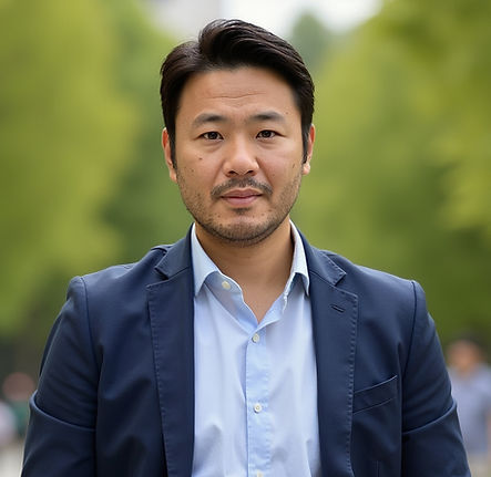 Hyo Headshot_edited_edited.jpg