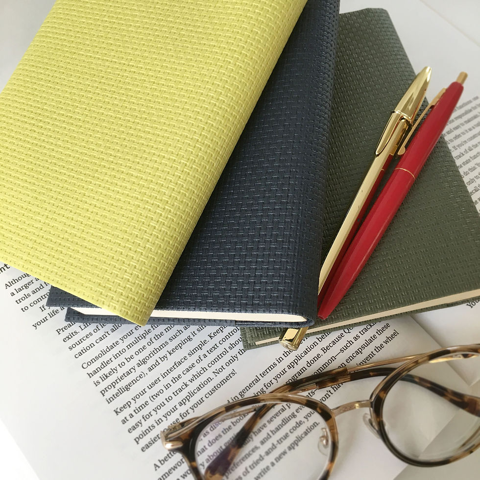 サムネイル： PLAIN LATTICE BOOK COVER  Simpler