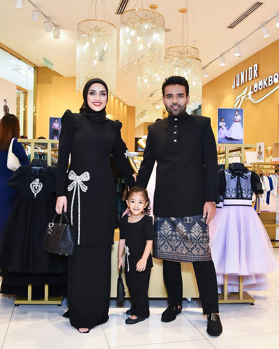 Mr. Rizman Nordin, Mrs. Nurida Suraya and their daughter Rizqaa Rizman