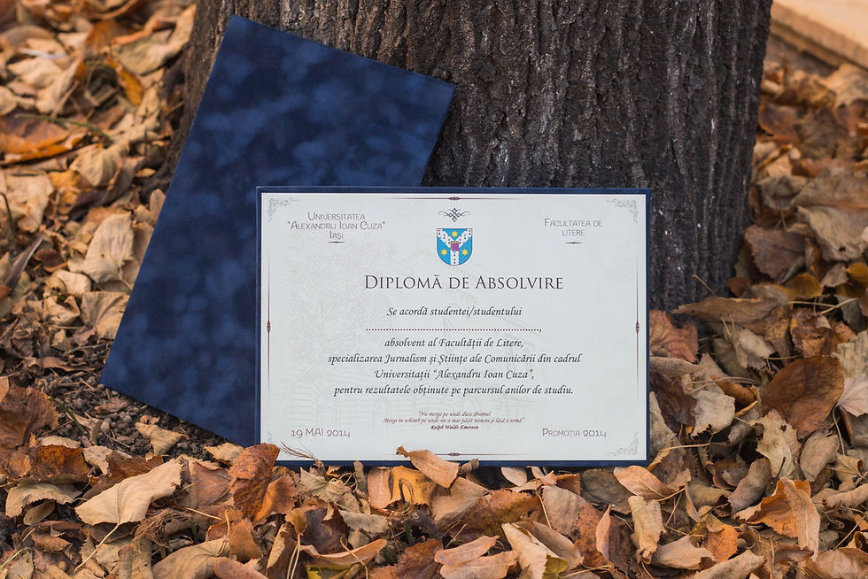 Miniatură: Diplome personalizate pe suport de catifea