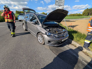 T1 - Verkehrsunfall auf der L5246 Kreuzung Höhenstraße