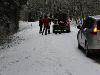 Fahrzeugbergung: Mehrere Fahrzeuge hängengeblieben