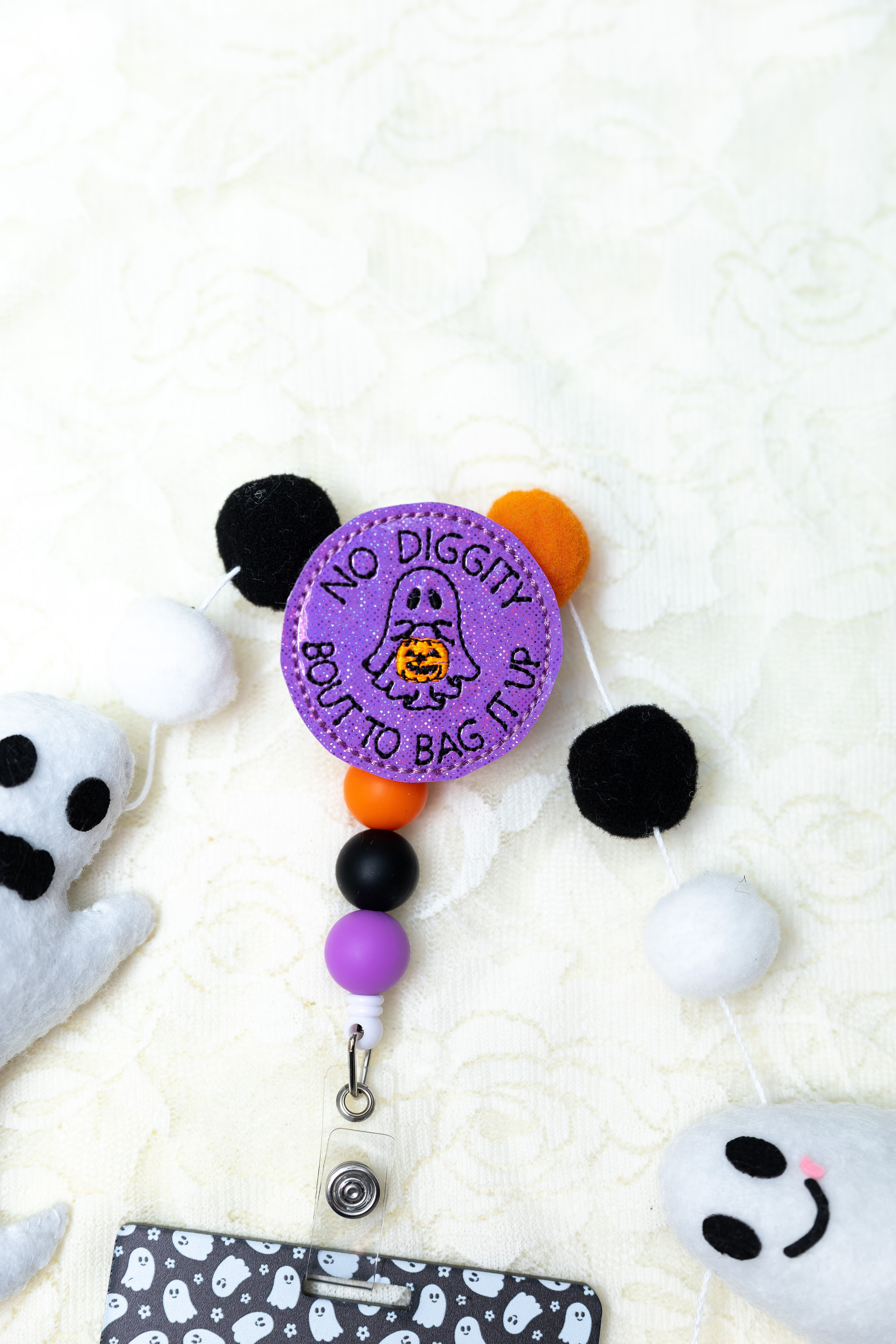 No Diggity bout to Bag it Up Feltie