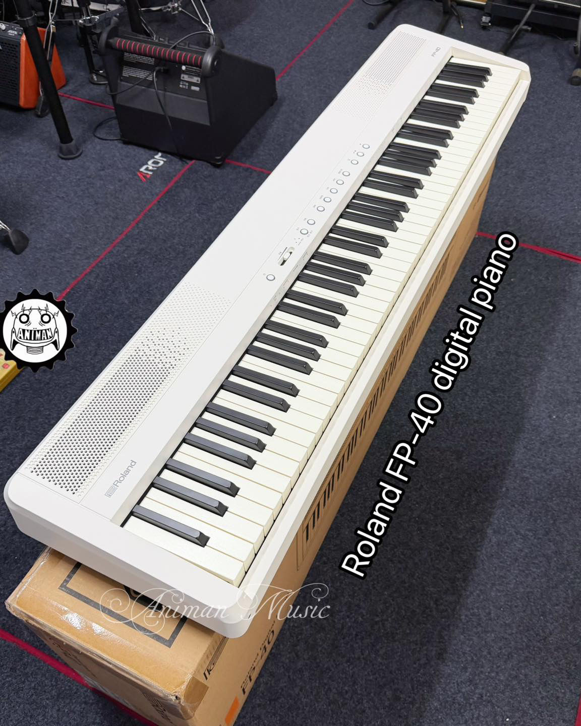 白色 Roland Fp-40 digital piano (中文版) ✨單機已包Pedal、譜架、火牛