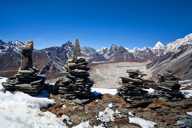 3 pass trek everest.jpg