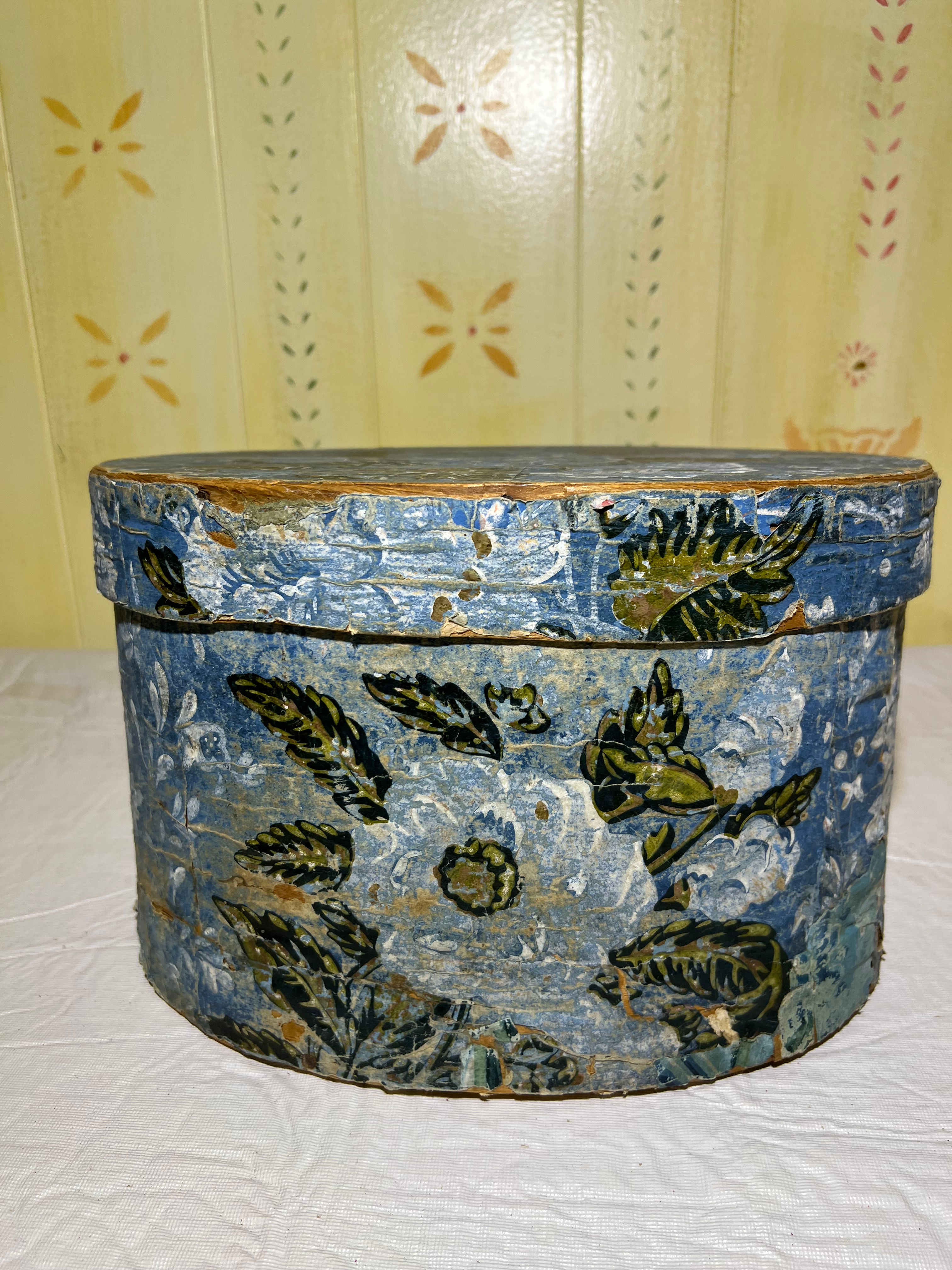 #1019 (RARE) 1800s Hannah Davis Band Box