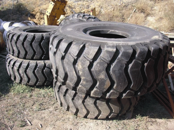 Off-The-Road-Tires-Wheel-Loaders-Rock-Trucks