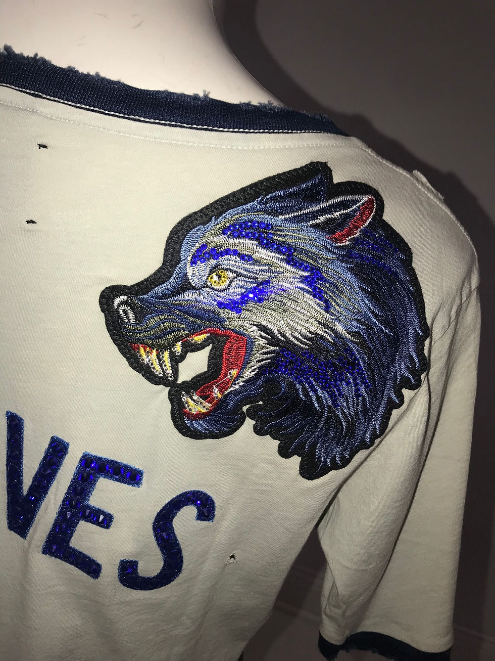 Thumbnail: Ladies, Distressed S/S T-shirt, Designer Wolve