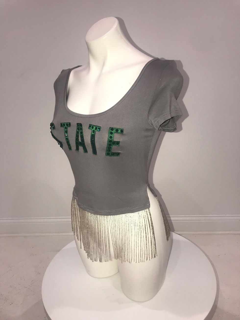 Thumbnail: MICHIGAN STATE, S/S Crop T-Shirt, Swarovski Crystals, Beaded Silver Fringe