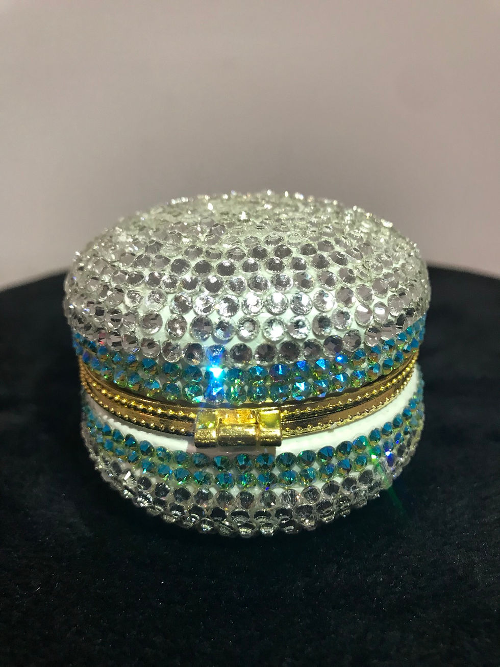 Thumbnail: PILL CASE, Macaron, Ceramic, Mint Green / Lt. Blue, Swarovski Crystals