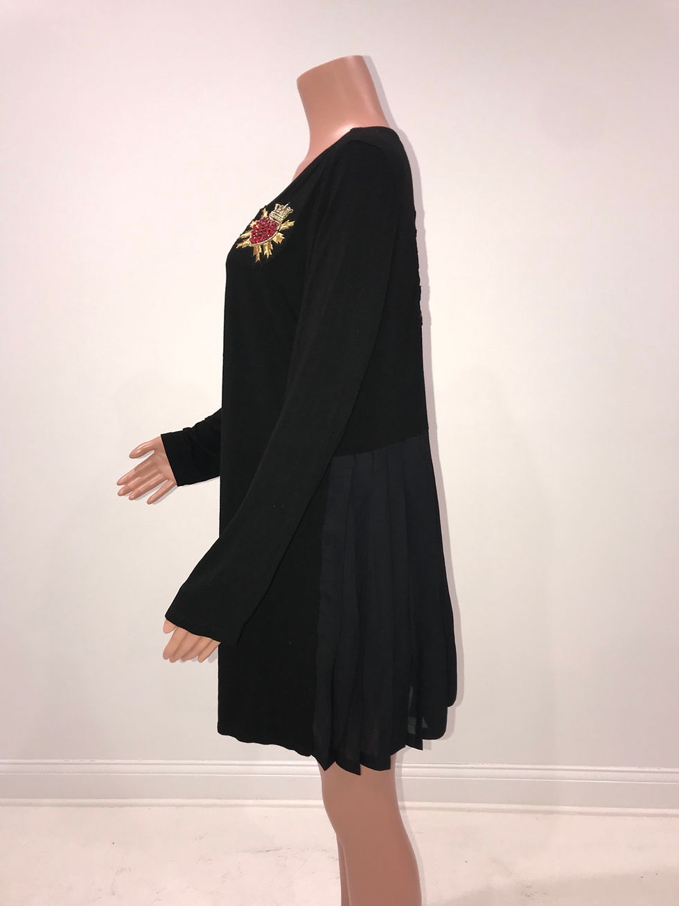 Thumbnail: D & G, L/S Cardigan, Shear Pleated