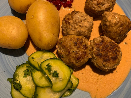 Warmes Wochenmenü jeden Mittag Dienstag bis Freitag Hausgemacht!