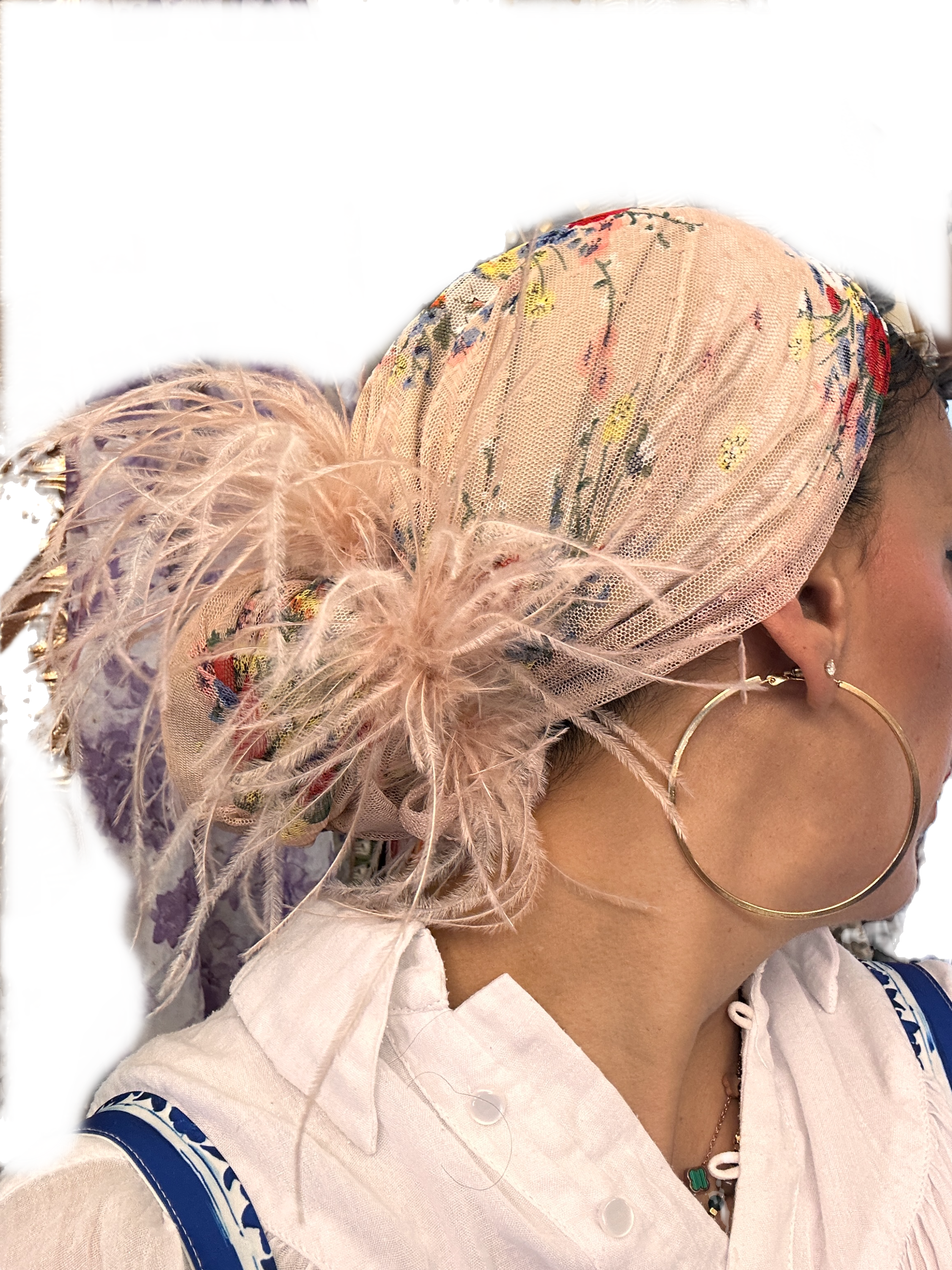 רדי תחרה וורוד עתיק ופרחים