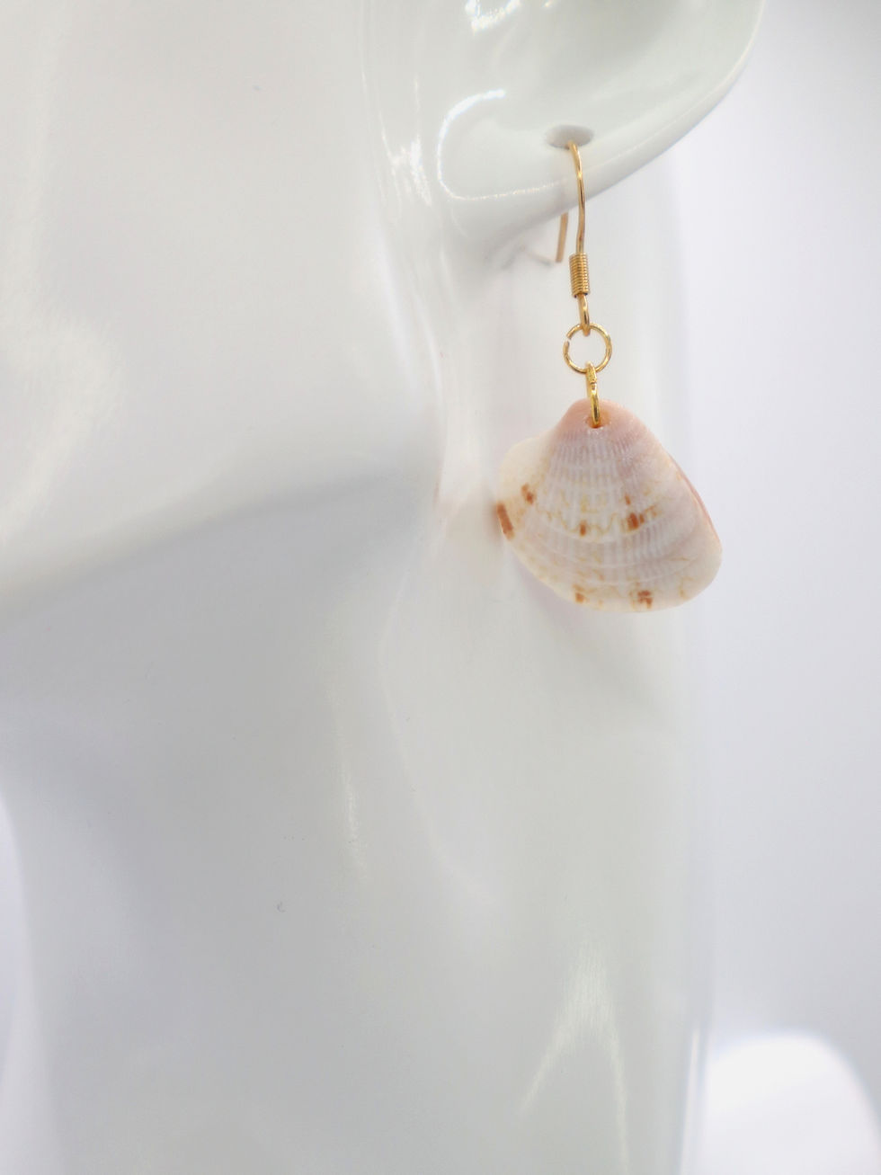 Thumbnail: Spotted Clam Shell Earrings