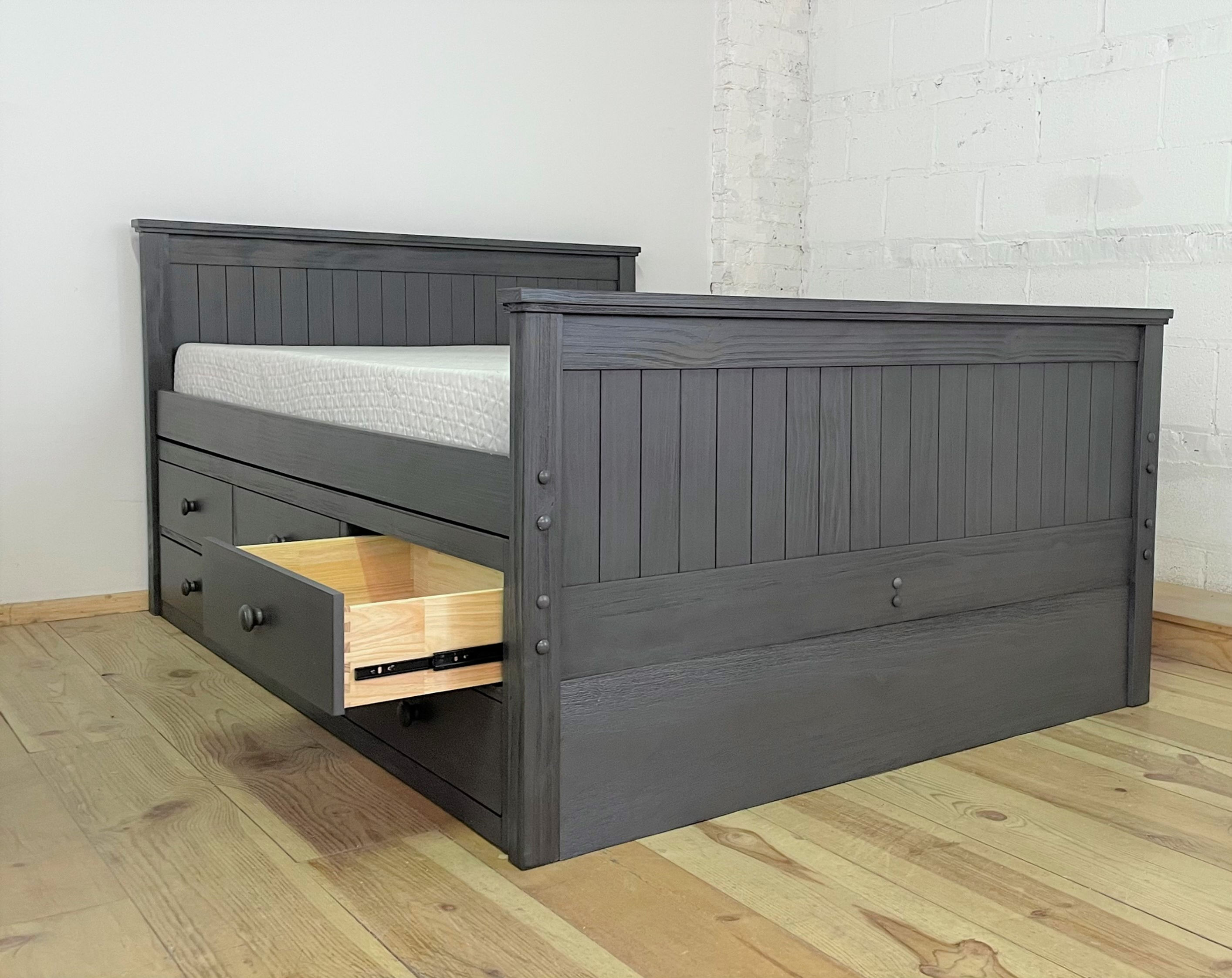 Beadboard Full Bed Weathered Grey